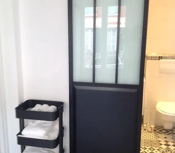 Bed & Breakfast Le Fond De La Cour Honfleur