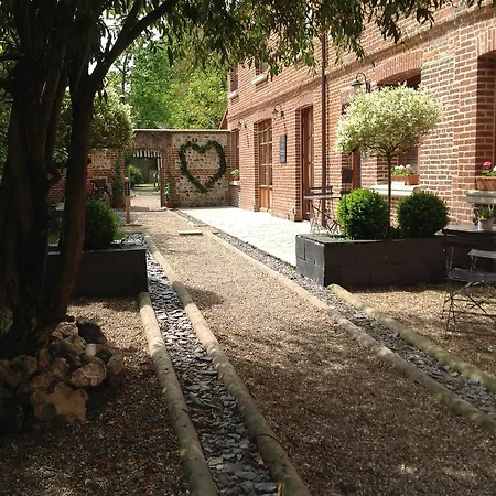 Le Fond De La Cour Bed and breakfast Honfleur
